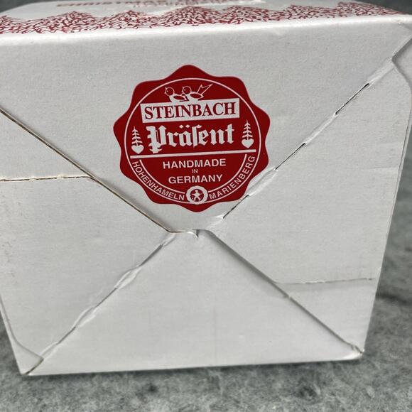 Vintage Steinbach Christmas Tree Ornament Wooden Mushroom with Bird Handcrafted - Picture 7 of 7